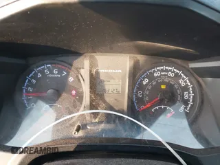 2016 Toyota Tacoma SR with VIN 5TFRX5GN1GX051753, listed as a IAAI auction lot 41313838 with 263,127 mi miles. Bid and sale history available at carsss.com. Image 7.