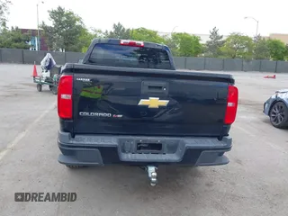 2019 Chevrolet Colorado 2WD Work Truck z VIN 1GCGSBEN6K1146263, wystawiony jako IAAI lot #42247164 z przebiegiem 50 057 mil mil oraz . Historia ofert i sprzedaży dostępna na DreamBid. Obrazek 17.