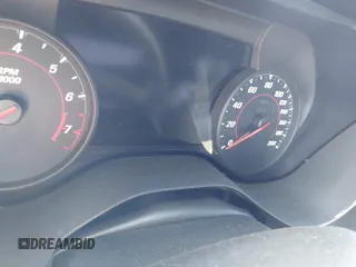 2019 Chevrolet Camaro 1SS z VIN 1G1FF1R70K0111514, wystawiony jako IAAI lot #41924277 z przebiegiem Nie podano mil oraz . Historia ofert i sprzedaży dostępna na DreamBid. Obrazek 7.