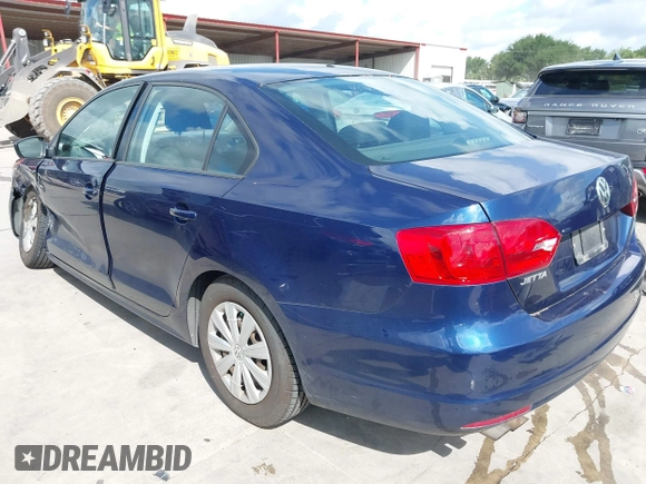 2014 Volkswagen Jetta S with VIN 3VW2K7AJ2EM405085, listed as a IAAI auction lot 42587833 with 138,731 mi miles and . Bid and sale history available at DreamBid. Image 3.
