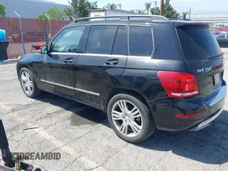 2013 Mercedes-Benz GLK 350 z VIN WDCGG5HB7DG026938, wystawiony jako IAAI lot #42096460 z przebiegiem 271 577 mil mil oraz . Historia ofert i sprzedaży dostępna na DreamBid. Obrazek 3.