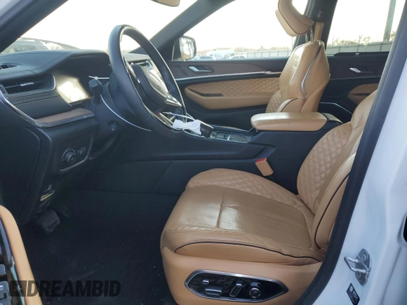 2023 Jeep Grand Cherokee Summit Reserve with VIN 1C4RJKEG8P8723399, listed as a Copart auction lot 51033365 with 32,689 mi miles and Salvage title. Bid and sale history available at DreamBid. Image 7.