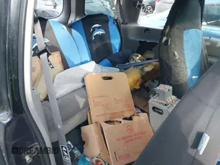 2000 Ford Explorer с VIN 1FMYU70X4YUB00129, выставлен на аукционе IAAI как лот 41261191 с пробегом 192 446 миль миль и . История ставок и продаж доступна на DreamBid. Изображение 8.