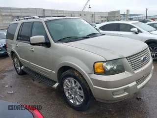2005 Ford Expedition z VIN 1FMPU195X5LA70128, wystawiony jako IAAI lot #42443618 z przebiegiem Nie podano mil oraz . Historia ofert i sprzedaży dostępna na DreamBid. Obrazek 1.