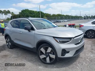 2023 Volvo XC40 Ultimate with VIN YV4ED3UM5P2029904, listed as a IAAI auction lot 42088976 with 25,726 mi miles and . Bid and sale history available at DreamBid. Image 1.