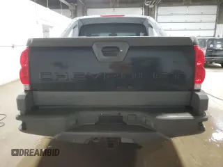 2002 Chevrolet Avalanche with VIN 3GNEK13T32G183380, listed as a Copart auction lot 77013414 with 190,568 mi miles and Clean Title. Bid and sale history available at carsss.com. Image 6.