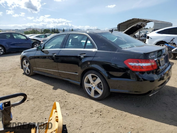 2010 Mercedes-Benz E 350 Luxury с VIN WDDHF5GB3AA221521, выставлен на аукционе Copart как лот 57143945 с пробегом Не указан миль и Списание • Salvage title. История ставок и продаж доступна на DreamBid. Изображение 2.
