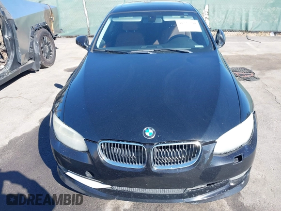 2011 BMW 3 Series 328i xDrive with VIN WBAKF5C58BE654906, listed as a IAAI auction lot 41725240 with 123,743 mi miles. Bid and sale history available at carsss.com. Image 6.