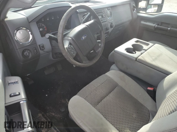 2012 Ford F-250 XL z VIN 1FTBF2B63CEA19489, wystawiony jako Copart lot #50071255 z przebiegiem 124 268 mil mil oraz Szkoda całkowita • Salvage title. Historia ofert i sprzedaży dostępna na DreamBid. Obrazek 8.