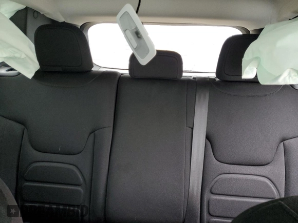 2022 Jeep Renegade Latitude with VIN ZACNJDB10NPN90182, listed as a Copart auction lot 44916335 with 25,664 mi miles and Salvage title. Bid and sale history available at DreamBid. Image 10.