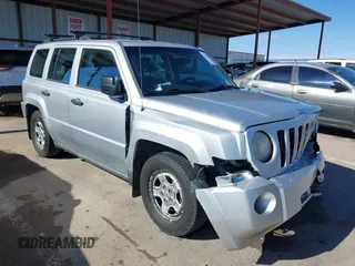 2010 Jeep Patriot Sport with VIN 1J4NT2GB1AD519675, listed as a IAAI auction lot 41321426 with 239,093 mi miles. Bid and sale history available at carsss.com. Image 1.