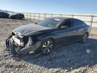 2022 Nissan Altima SV z VIN 1N4BL4DV2NN385686, wystawiony jako Copart lot #48371215 z przebiegiem 74 774 mil mil oraz Szkoda całkowita • Salvage title. Historia ofert i sprzedaży dostępna na DreamBid. Obrazek 1.