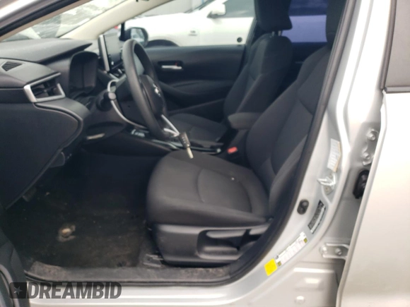 2020 Toyota Corolla LE with VIN 5YFEPRAE2LP118206, listed as a Copart auction lot 50303835 with 124,701 mi miles and Salvage Title. Bid and sale history available at carsss.com. Image 7.