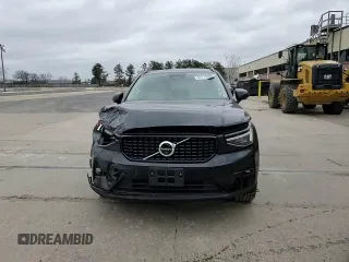 2023 Volvo XC40 Ultimate Dark Theme z VIN YV4L12UX0P2093949, wystawiony jako Copart lot #83119964 z przebiegiem 11 047 mil mil oraz Szkoda całkowita • Salvage title. Historia ofert i sprzedaży dostępna na DreamBid. Obrazek 11.