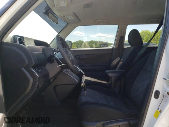 2014 Scion xB z VIN JTLZE4FE9EJ064207, wystawiony jako Copart lot #58377305 z przebiegiem 164 574 mil mil oraz Czysty tytuł • Clean title. Historia ofert i sprzedaży dostępna na DreamBid. Obrazek 7.