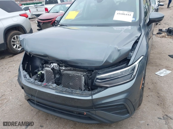 2024 Volkswagen Tiguan S with VIN 3VVRB7AX2RM020784, listed as a IAAI auction lot 41606444 with 16,051 mi miles. Bid and sale history available at carsss.com. Image 6.