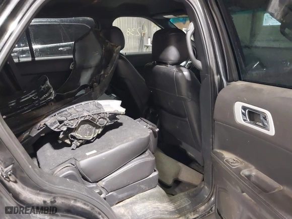 2014 Ford Explorer XLT with VIN 1FM5K8D85EGC02096, listed as a IAAI auction lot 42004238 with 187,187 mi miles. Bid and sale history available at carsss.com. Image 8.