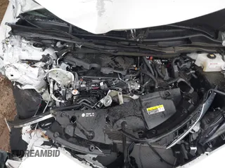 2024 Toyota Sienna XLE z VIN 5TDYRKEC3RS190684, wystawiony jako IAAI lot #41853725 z przebiegiem 58 343 mil mil oraz . Historia ofert i sprzedaży dostępna na DreamBid. Obrazek 10.