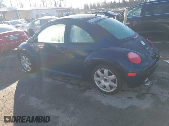 2003 Volkswagen New Beetle Coupe GLX with VIN 3VWDD21C33M405584, listed as a IAAI auction lot 41633677 with 91,378 mi miles. Bid and sale history available at carsss.com. Image 3.