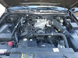 2003 Mercury Marauder with VIN 2MEHM75V33X628952, listed as a IAAI auction lot 41534323 with 92,228 mi miles. Bid and sale history available at carsss.com. Image 10.
