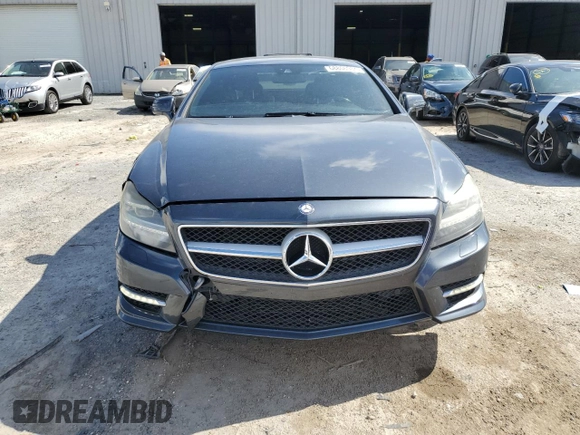 2014 Mercedes-Benz CLS-Class CLS 550 with VIN WDDLJ7DB8EA111935, listed as a Copart auction lot 68806984 with 84,678 mi miles and Salvage Title. Bid and sale history available at carsss.com. Image 5.