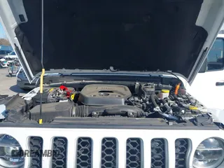 2021 Jeep Wrangler Unlimited Sahara z VIN 1C4JJXP6XMW765398, wystawiony jako IAAI lot #41592185 z przebiegiem 26 834 mil mil oraz . Historia ofert i sprzedaży dostępna na DreamBid. Obrazek 10.