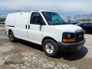 2012 GMC Savana Cargo with VIN 1GTW7FCA8C1200300, listed as a IAAI auction lot 42016518 with 259,841 mi miles. Bid and sale history available at carsss.com. Image 1.