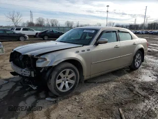 2008 Chrysler 300 Limited with VIN 2C3KA33G88H294775, listed as a Copart auction lot 46938085 with 161,125 mi miles and Clean title. Bid and sale history available at DreamBid. Image 1.