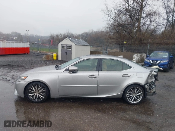 2014 Lexus IS 250 with VIN JTHCF1D22E5010356, listed as a IAAI auction lot 41869768 with 139,010 mi miles and . Bid and sale history available at DreamBid. Image 14.