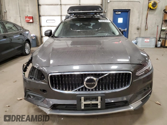 2022 Volvo V90 z VIN YV4062NLXN1147308, wystawiony jako Copart lot #75272543 z przebiegiem 11 702 mil mil oraz . Historia ofert i sprzedaży dostępna na DreamBid. Obrazek 5.
