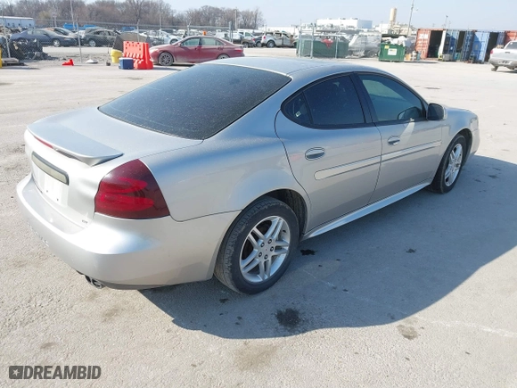 2006 Pontiac Grand Prix GT with VIN 2G2WR554061312734, listed as a IAAI auction lot 41777785 with 177,886 mi miles. Bid and sale history available at carsss.com. Image 4.