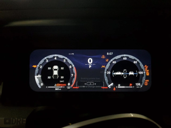 2025 Toyota Tacoma SR with VIN 3TMLB5JN7SM096837, listed as a Copart auction lot 49989405 with 941 mi miles and Clean Title. Bid and sale history available at DreamBid. Image 9.