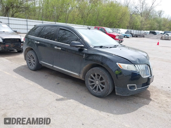 2011 Lincoln MKX z VIN 2LMDJ8JKXBBJ25280, wystawiony jako IAAI lot #42108397 z przebiegiem 156 209 mil mil oraz . Historia ofert i sprzedaży dostępna na DreamBid. Obrazek 1.