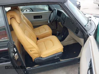 1994 Saab 900 z VIN YS3AK76E4R7002454, wystawiony jako IAAI lot #42147468 z przebiegiem 538 mil mil oraz . Historia ofert i sprzedaży dostępna na DreamBid. Obrazek 5.