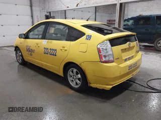 2008 Toyota Prius with VIN JTDKB20U083406842, listed as a IAAI auction lot 41751175 with 497,951 mi miles. Bid and sale history available at carsss.com. Image 3.