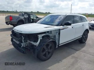 2020 Land Rover Range Rover Velar R-Dynamic S с VIN SALYK2EX0LA253941, выставлен на аукционе IAAI как лот 42415210 с пробегом 55 463 миль миль и . История ставок и продаж доступна на DreamBid. Изображение 17.