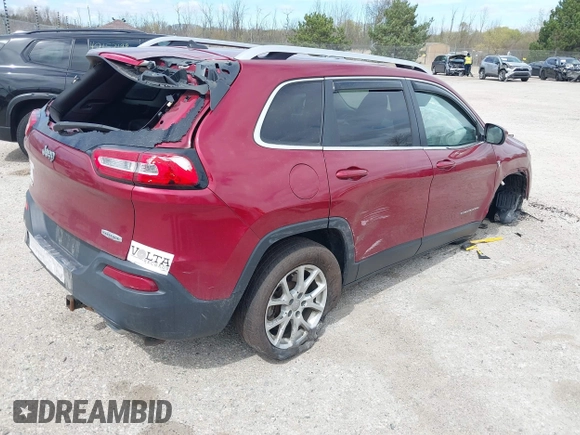 2014 Jeep Cherokee Latitude with VIN 1C4PJLCS3EW143362, listed as a IAAI auction lot 42150037 with 86,012 mi miles. Bid and sale history available at carsss.com. Image 4.