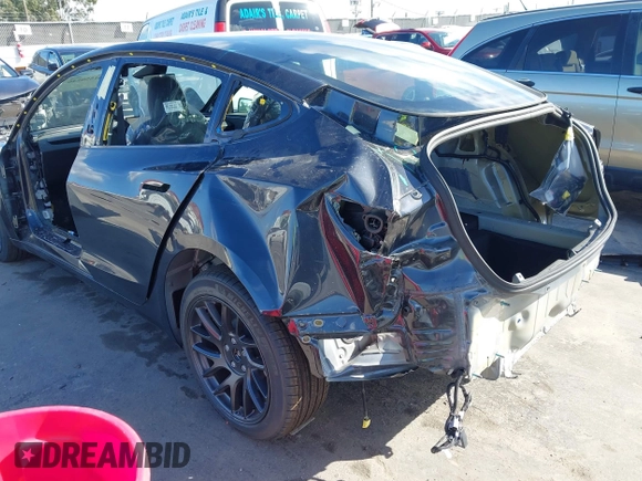 2024 Tesla Model 3 z VIN 5YJ3E1EA2RF867095, wystawiony jako IAAI lot #41550546 z przebiegiem 3 mil mil oraz . Historia ofert i sprzedaży dostępna na DreamBid. Obrazek 6.