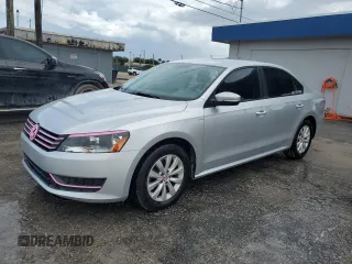 2015 Volkswagen Passat Limited Edition Edition with VIN 1VWAT7A30FC009315, listed as a Copart auction lot 61481785 with 50,012 mi miles and Salvage title. Bid and sale history available at DreamBid. Image 1.