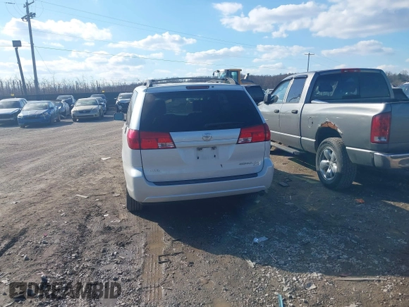2004 Toyota Sienna XLE with VIN 5TDBA22C84S024705, listed as a IAAI auction lot 41672488 with 189,658 mi miles and . Bid and sale history available at DreamBid. Image 16.