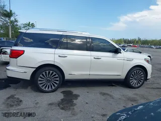 2018 Lincoln Navigator Reserve with VIN 5LMJJ2LT7JEL07827, listed as a IAAI auction lot 41931713 with 96,425 mi miles. Bid and sale history available at carsss.com. Image 13.