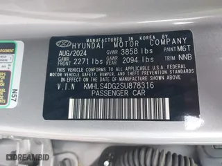 2025 Hyundai Elantra SEL Convenience with VIN KMHLS4DG2SU878316, listed as a IAAI auction lot 41943775 with 13,912 mi miles. Bid and sale history available at carsss.com. Image 9.