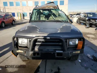 2002 Land Rover Discovery Cloth with VIN SALTY15452A741788, listed as a Copart auction lot 81791104 with 157,250 mi miles and Salvage Title. Bid and sale history available at DreamBid. Image 5.