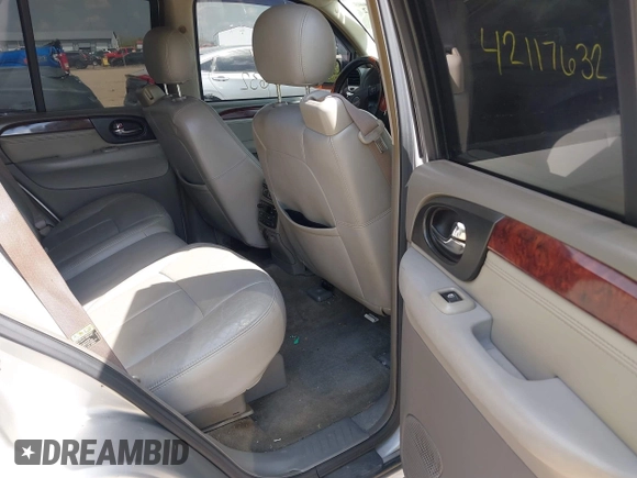 2005 GMC Envoy SLE z VIN 1GKDT13S852271545, wystawiony jako IAAI lot #42117632 z przebiegiem 213 355 mil mil oraz . Historia ofert i sprzedaży dostępna na DreamBid. Obrazek 8.