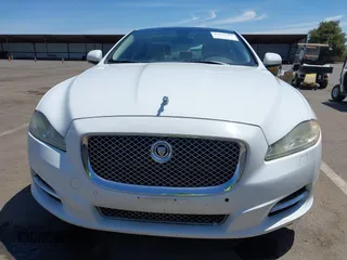2012 Jaguar XJ z VIN SAJWA1CB4CLV33824, wystawiony jako IAAI lot #42279485 z przebiegiem 147 376 mil mil oraz . Historia ofert i sprzedaży dostępna na DreamBid. Obrazek 6.