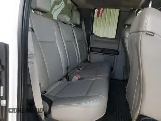2018 Ford F-250 XL z VIN 1FT7X2B67JEC21168, wystawiony jako Copart lot #51764265 z przebiegiem 203 181 mil mil oraz Szkoda całkowita • Salvage title. Historia ofert i sprzedaży dostępna na DreamBid. Obrazek 10.