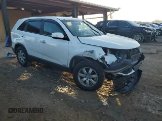 2012 Kia Sorento LX with VIN 5XYKTCA61CG221271, listed as a Copart auction lot 86444314 with 146,095 mi miles and Salvage Title. Bid and sale history available at carsss.com. Image 4.