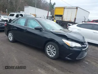 2015 Toyota Camry XLE z VIN 4T4BF1FK1FR515288, wystawiony jako IAAI lot #41951737 z przebiegiem 74 471 mil mil oraz . Historia ofert i sprzedaży dostępna na DreamBid. Obrazek 1.