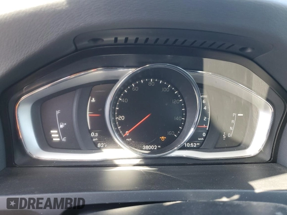 2018 Volvo S60 Inscription Platinum with VIN LYV402TM4JB172922, listed as a Copart auction lot 54655585 with 38,002 mi miles and Salvage Title. Bid and sale history available at carsss.com. Image 9.