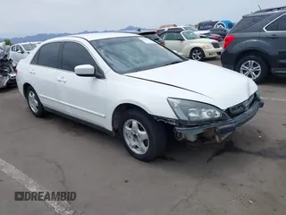 2003 Honda Accord LX с VIN JHMCM56353C001727, выставлен на аукционе IAAI как лот 42759950 с пробегом 285 232 миль миль и . История ставок и продаж доступна на DreamBid. Изображение 1.